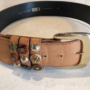 Unique Tan belt